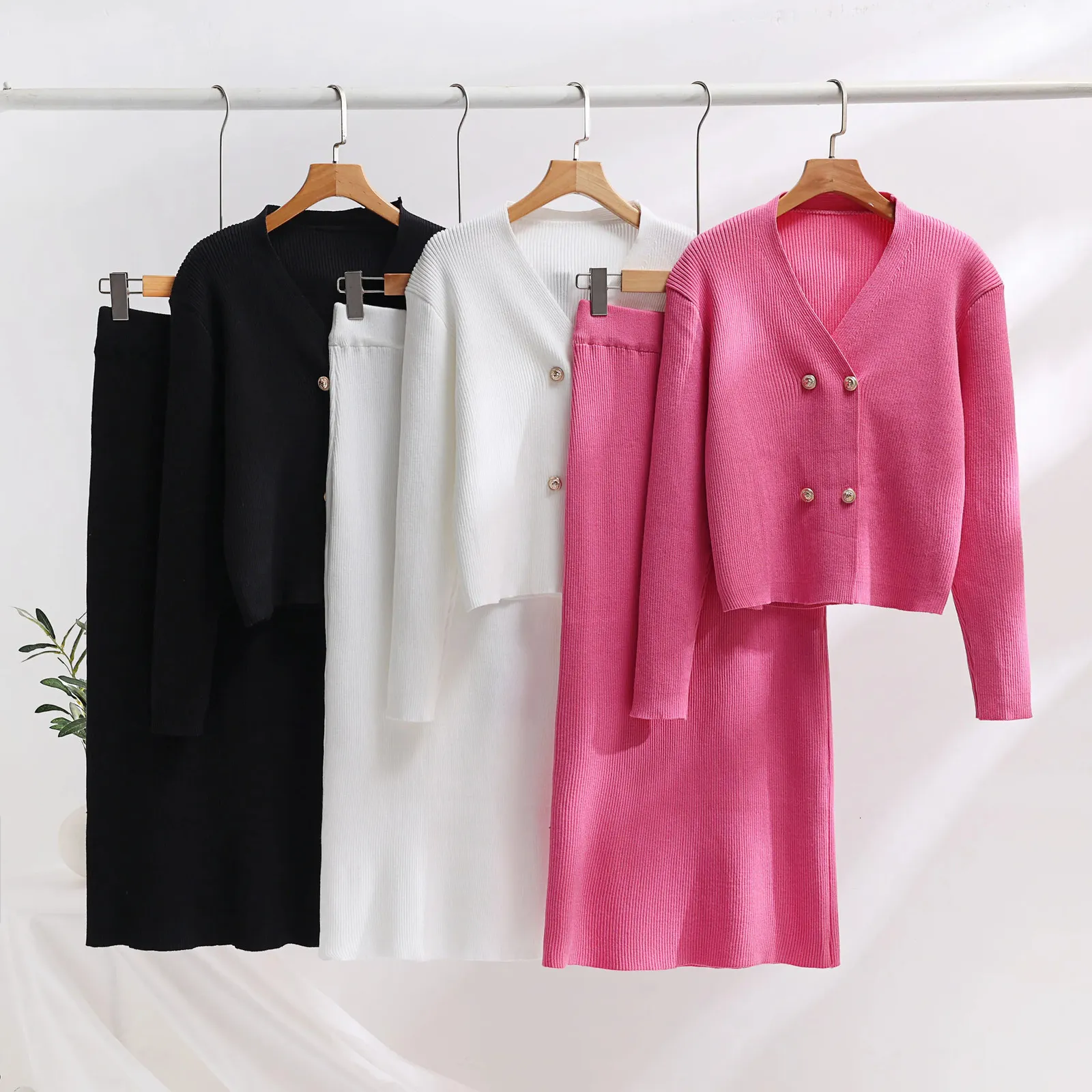 Zweiteiliges Kleid-Set aus Teilen für elegante Frauen, gestrickte Freizeitteile, 2023, Herbst-Winter, langärmelig, Damenanzug, modische Vintage-Kleidung 231113