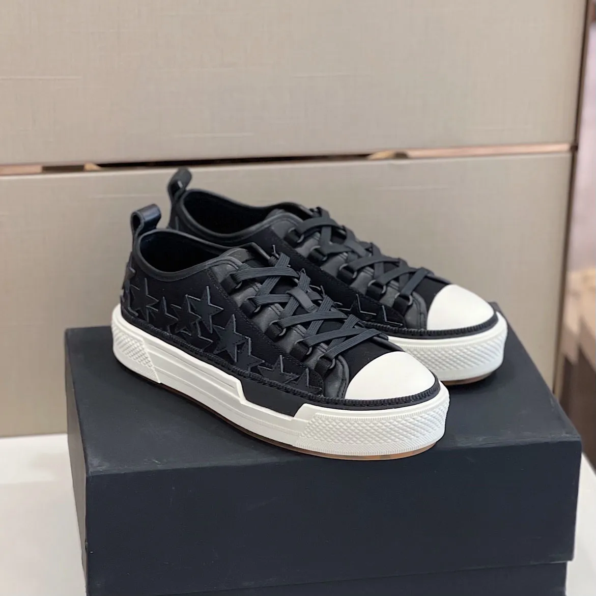 Fashion Shoes Stars Court Low Sneakers Lace-up Canvas Trainers Embroidery Logo Los Angeles Street Style Stars Patches Ami Ri A Miri Original Box 35-45 Unisex