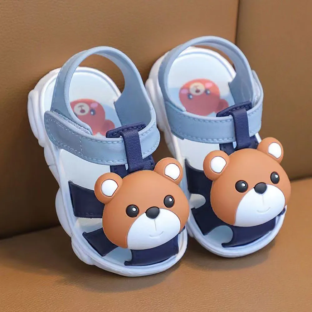 Sandaler Summer Beach Sandals for Children Cute Cartoon Bear Boys Girls Toddler Shoes Antislippery Softsoled Korean Style Footwear 230413