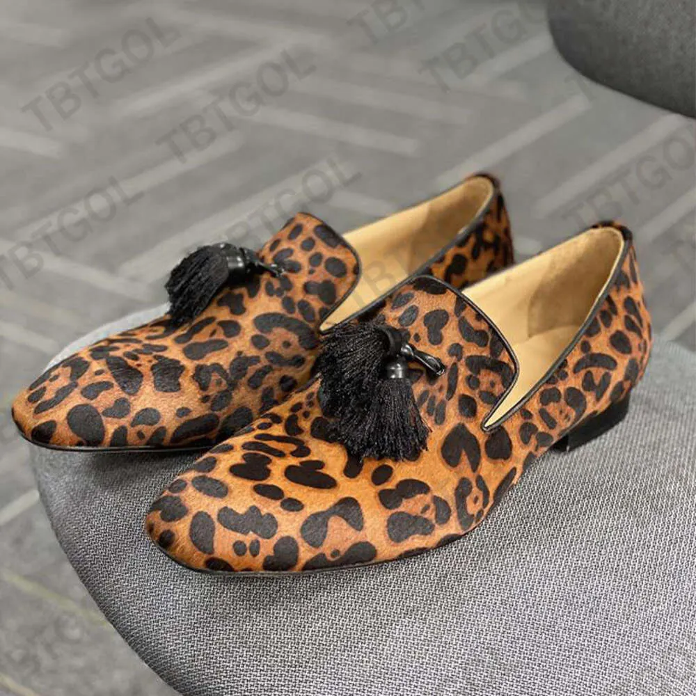 Shoes with leopard print dress deals