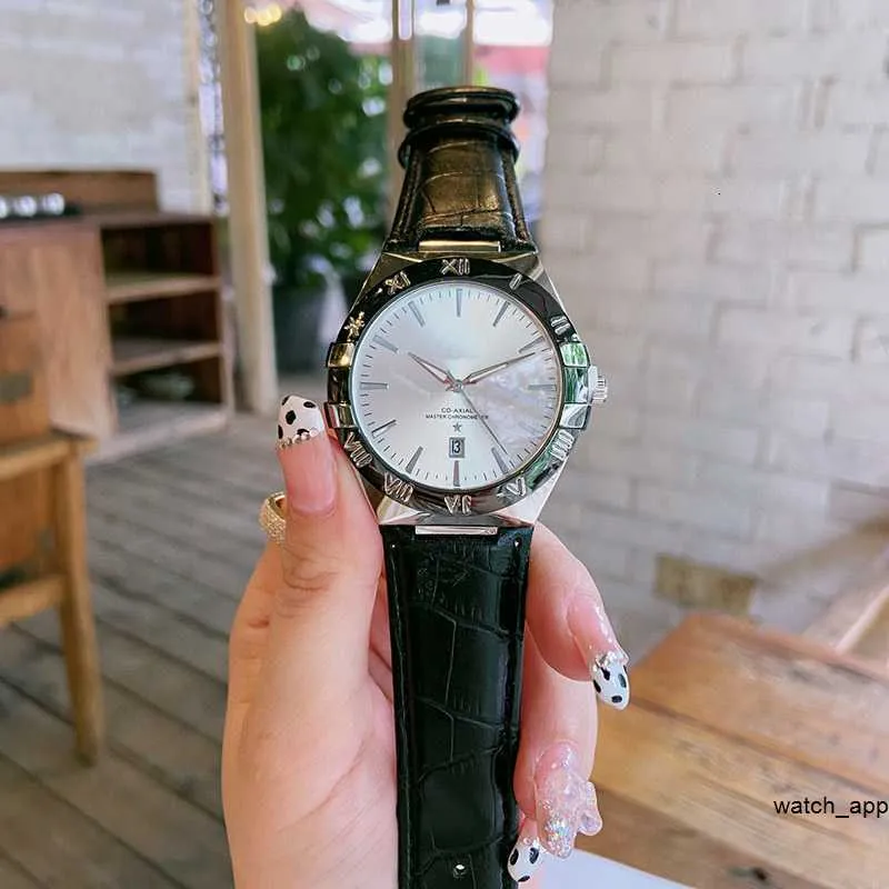 Luxury Womens Ladies Fashionable Watch With Ceramic Case And