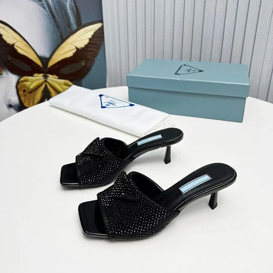Kadın Sandalet Kristal Elmas Terlik Tasarımcı Sandalet Kadın Üçgen Kare Baş Yüksek Topuklu Kadın Ayakkabıları