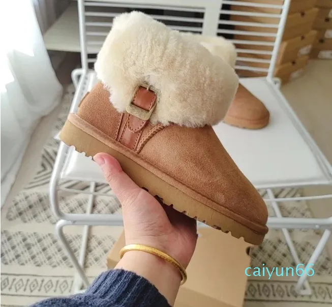 Botas cálidas Mini botas de nieve botines australianos clásicos de invierno de piel completa de satén esponjoso hebilla de amor botines para mujeres y niños deslizadores