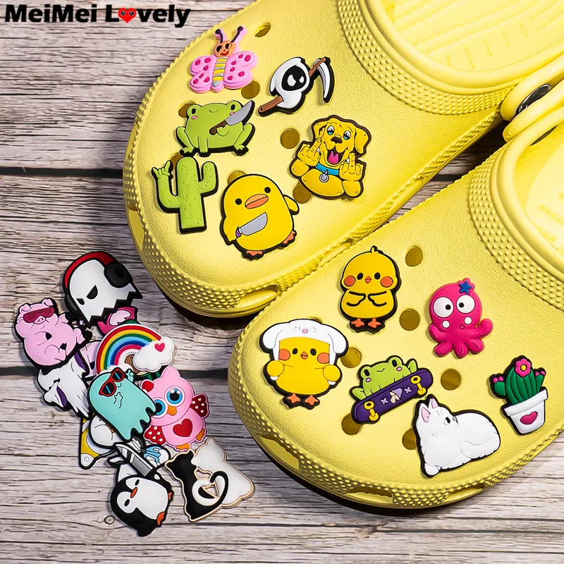 Shoe Parts Accessories 1PCS Fairy Tales Shoes Charms Croc Jeans Magic Decoration Buckle Animals Garden Sandals Kids Gifts Wholesale 230414