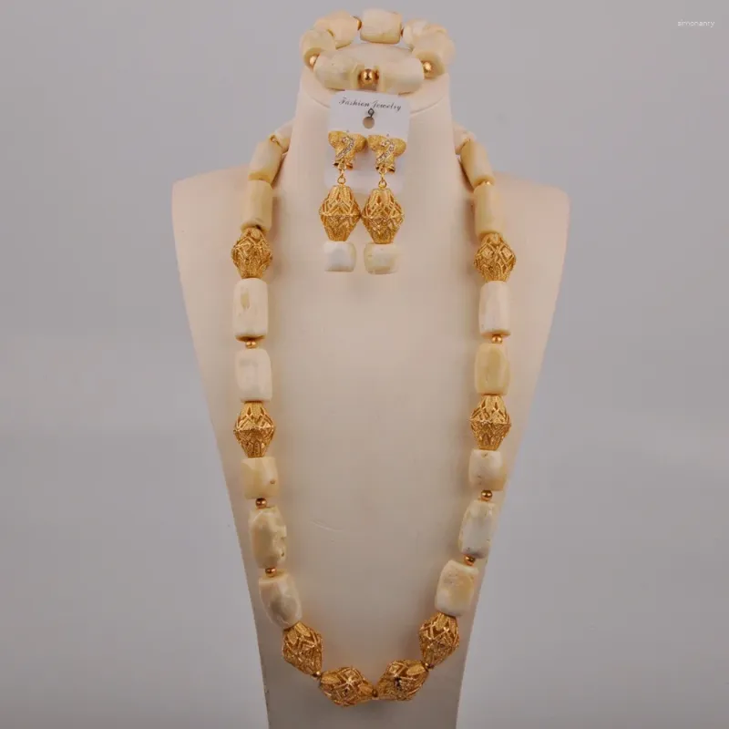 Halsbandörhängen Set Bankettklänningstillbehör Nigeria Wedding White Natural Coral African Female Bride Jewelry AU-649