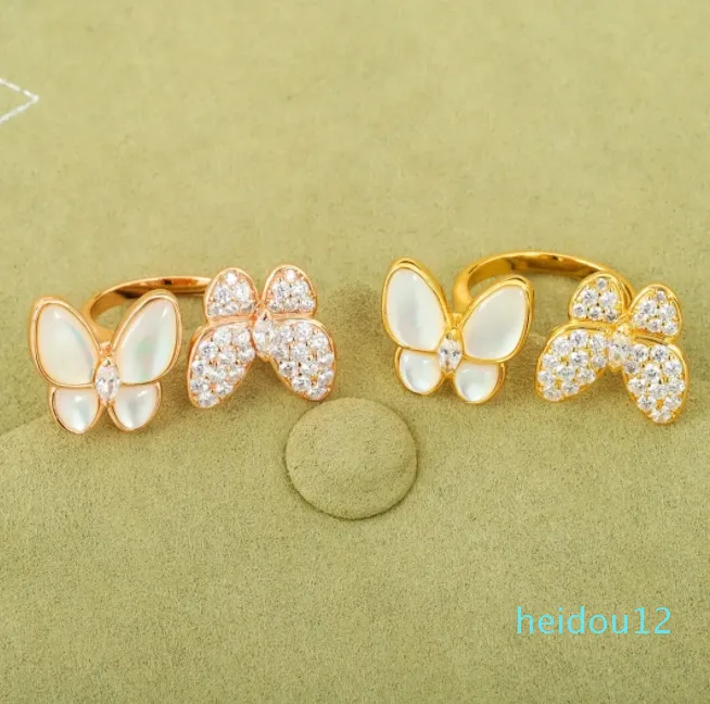 Anéis de banda designers de alta versão pedras fritilares anel de borboleta anel de índice de luz tridimensional personalidade feminina nicho internet celebridade