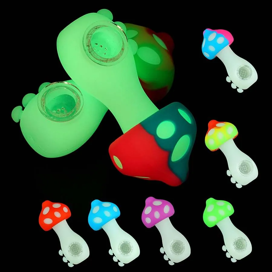 Wholesale cute Luminous mushroom silicone tobacco smoking pipe Grow in Dark hand spoon water pipes ZZ