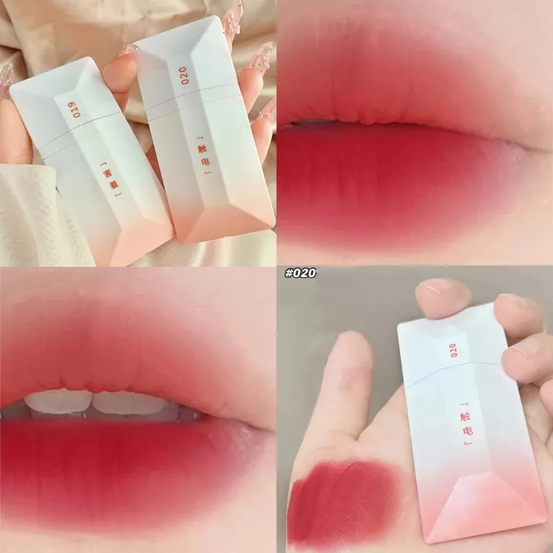 Rouge à lèvres coréen velours mat rouge à lèvres Blush imperméable longue durée carte plate brillant à lèvres tasse antiadhésive maquillage stylo teinte pour les lèvres maquillage cosmétique 231114