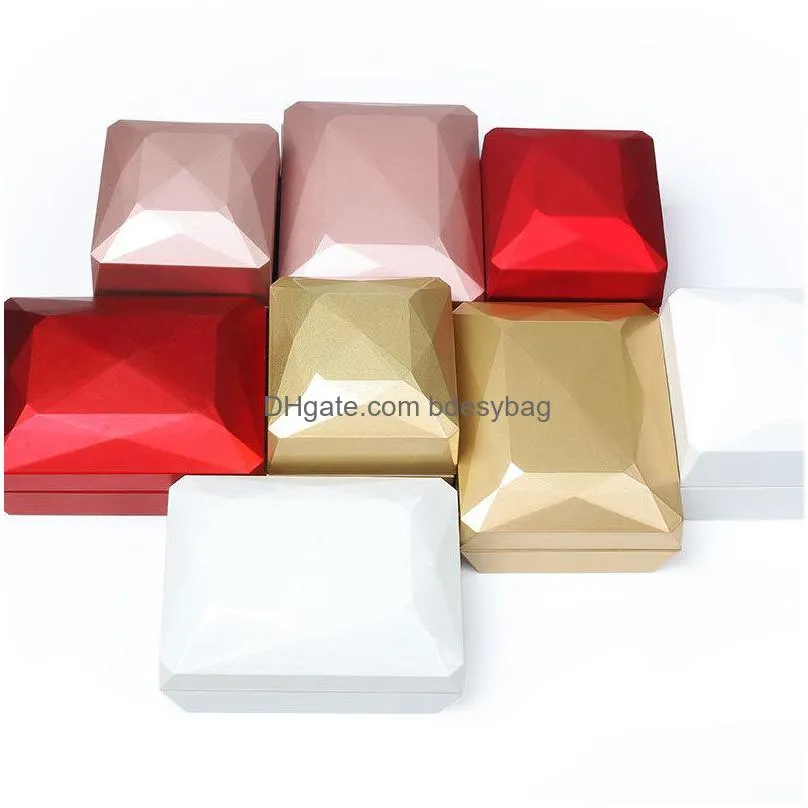 new fashion gold white red rose gold ring pendant box jewelry display box led rubber painting jewellery box h234