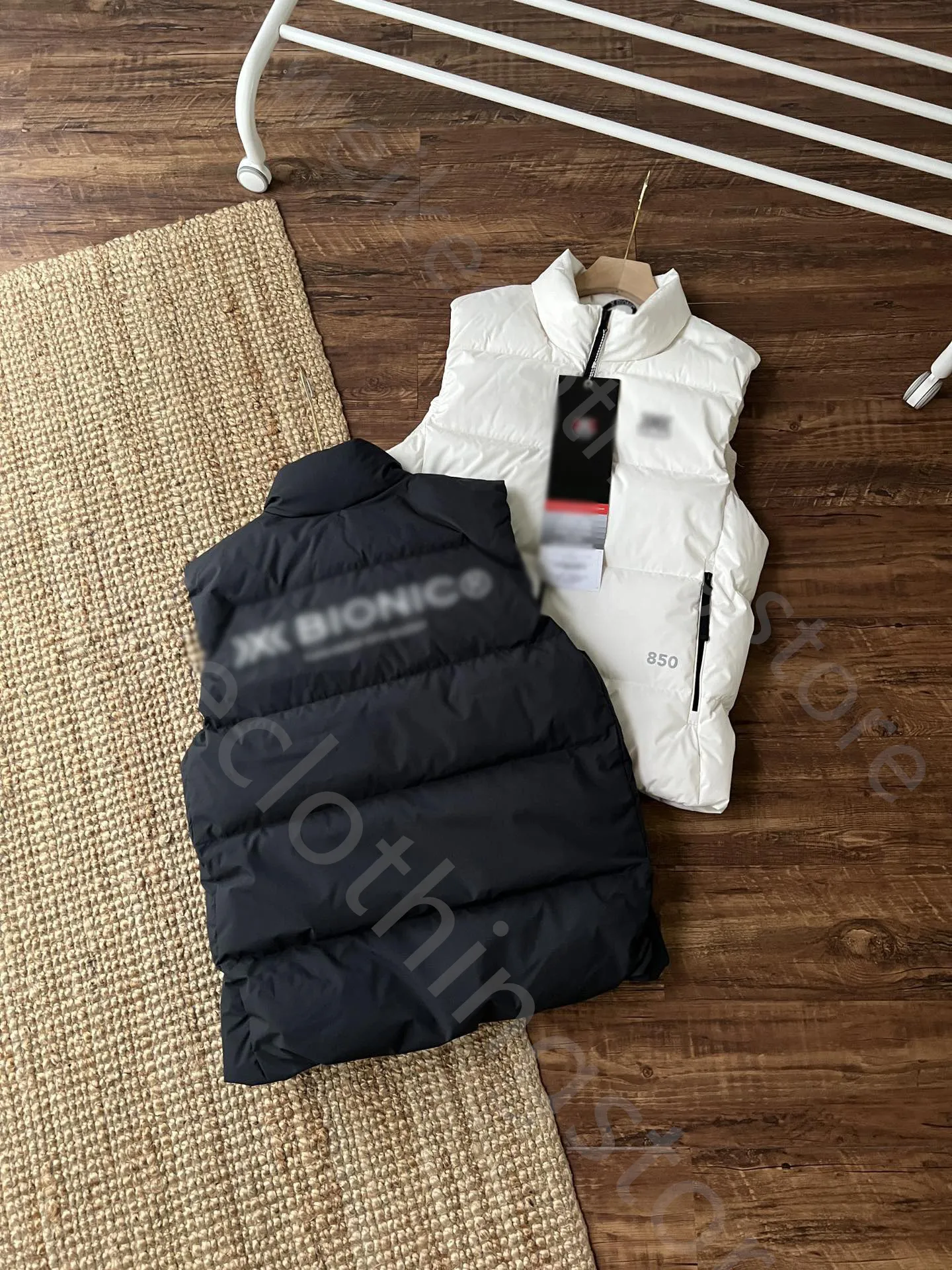 X-Bionic Tour 850 Lovers Warme Bread Down Vest ärmlös Down Jacket Winter Designer Down Vest Women's Puffer Vest Jackor Parkas Coat för män ärmlösa jackor väst