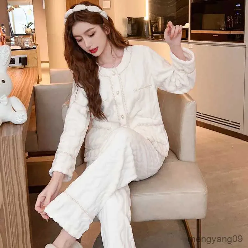 家庭用衣類冬のサンゴベルベット女性のためのパジャマは温かい家庭用服セットエレガントなフランネルスリープウェア女性長袖スーツR231115