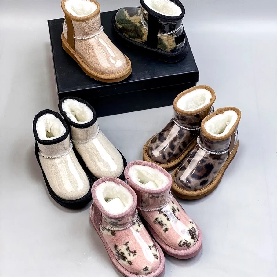 Chaussures à roulettes Mini Toddler Clear Kids Bottes IC Digner Chtnut Fourrure Naturelle Marbre Blanc Noir Plateforme Daim Supérieure Luxe Hiver Cuir Demi Filles Garçons Bébé Neige Booti