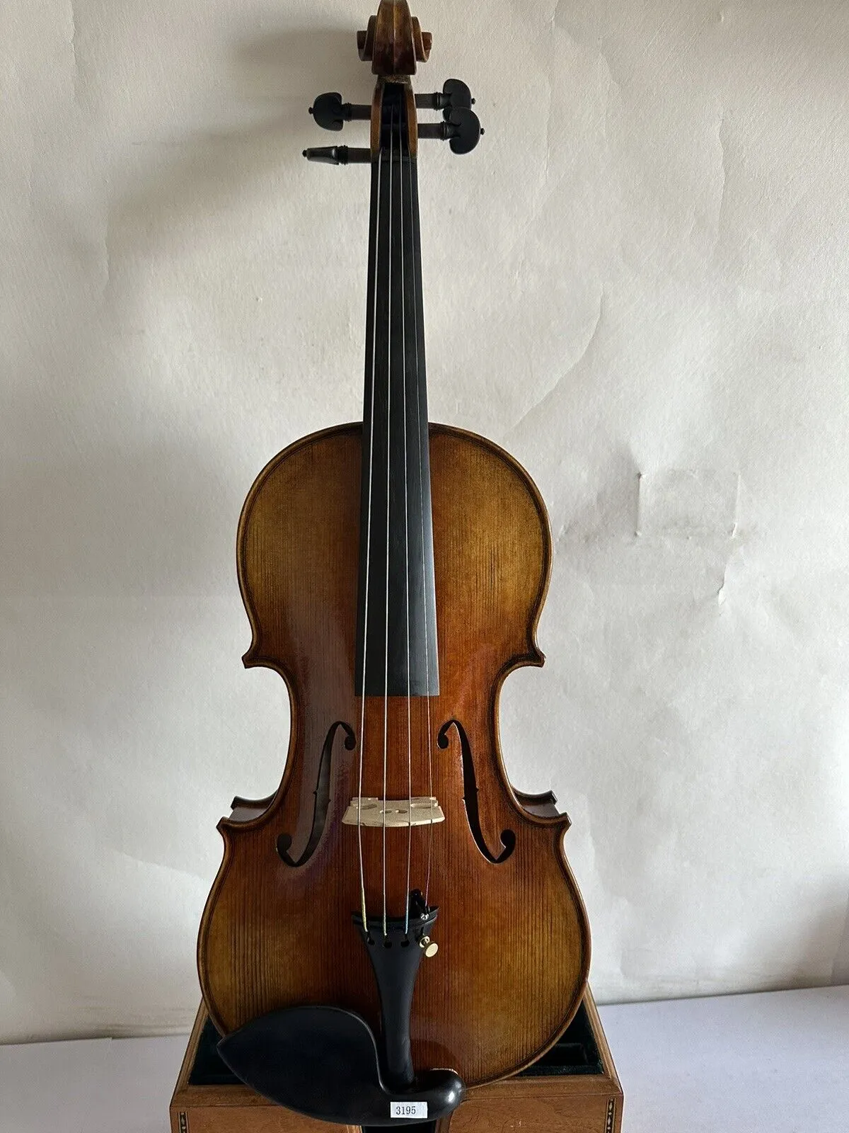 Violin by Giuseppe Guarneri del Gesù, 1736 | Ingles & Hayday