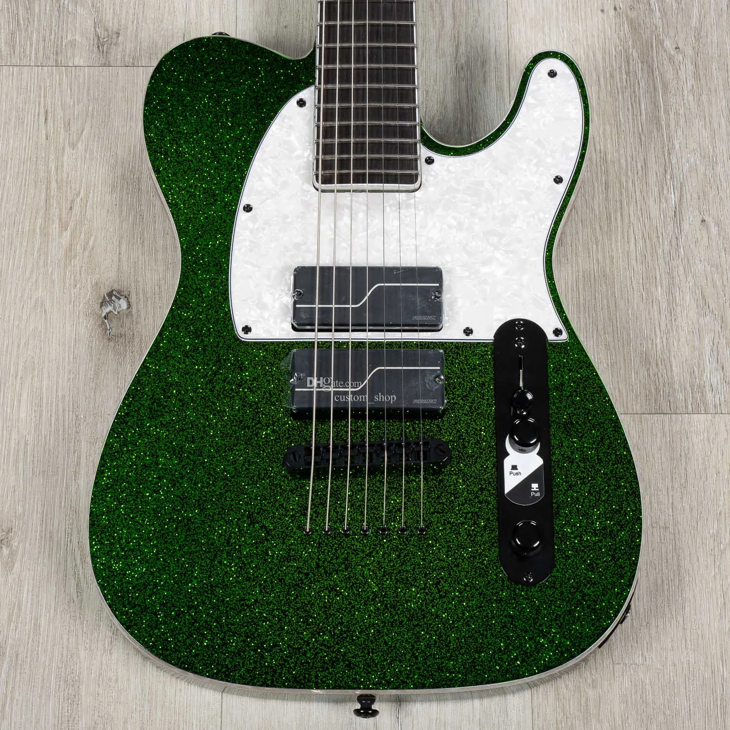 SCT Stephen Carpenter 7 Saiten Metallic Green Sparkle E-Gitarre Saite Thru Body Bridge White Pearl Schlagbrett China EMG Pickups 9V Batteriekasten Schwarzes Hardawre