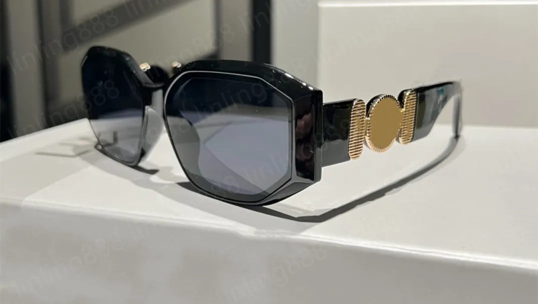 2023 Роскошные модные солнцезащитные очки для женщин мужчины 4424 Unisex Hot Designer Goggle Beach Sun Glasses Retro Small Rame Luxury Desigin