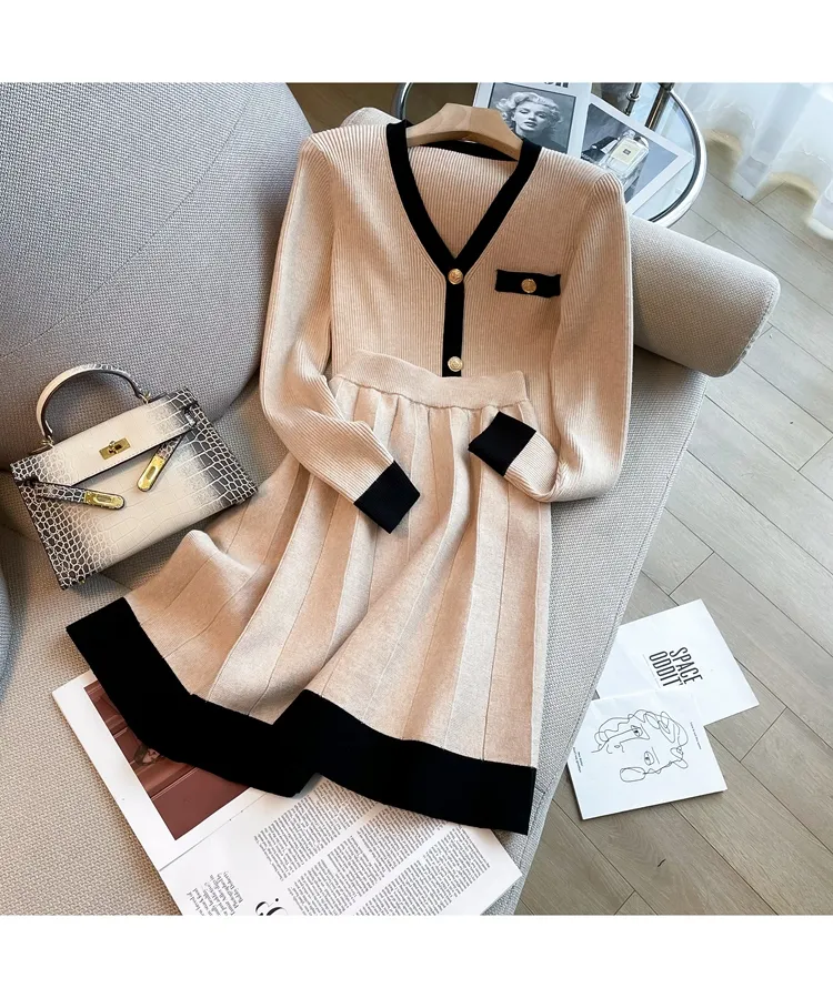 Two Piece Dress Fashion Women V Neck Hit Color Knitted Golden Single Breasted Loose Cardigan Two Piece Set High Waist A Line Skirt Suit Female2023