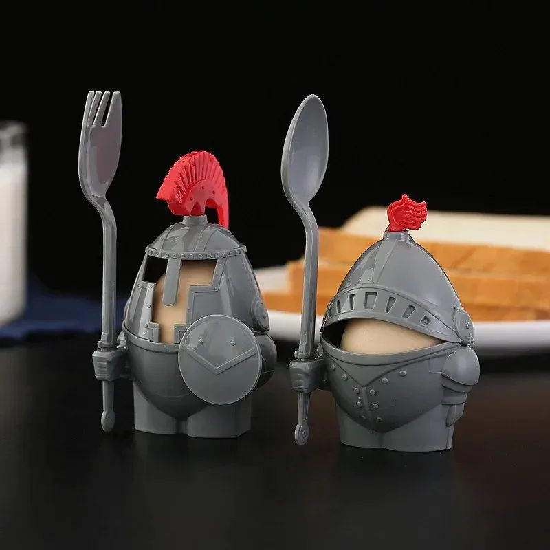 Decorative Objects Figurines Soft or Hard Boiled Egg Cup Holder With a Spoon Included Knight Design Kitchen Utensil Decor 231115