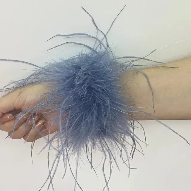 Polsino di piume di struzzo naturale Polsini di piume da donna Polso Elegante braccialetto a scatto con piume Polsini per foto per unghie Polsini per camicie con piuma  15