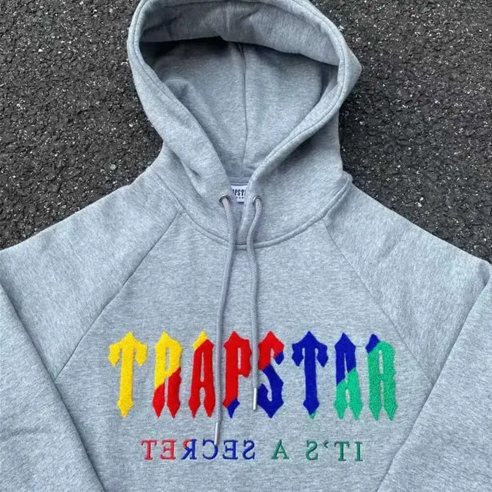 2023 Trapstar Hoodies Decoding 후드 스포츠웨어 그레이 혁명 중간 남성 및 여성 스포츠웨어 슈트 세트 짧은 슬리브 패션