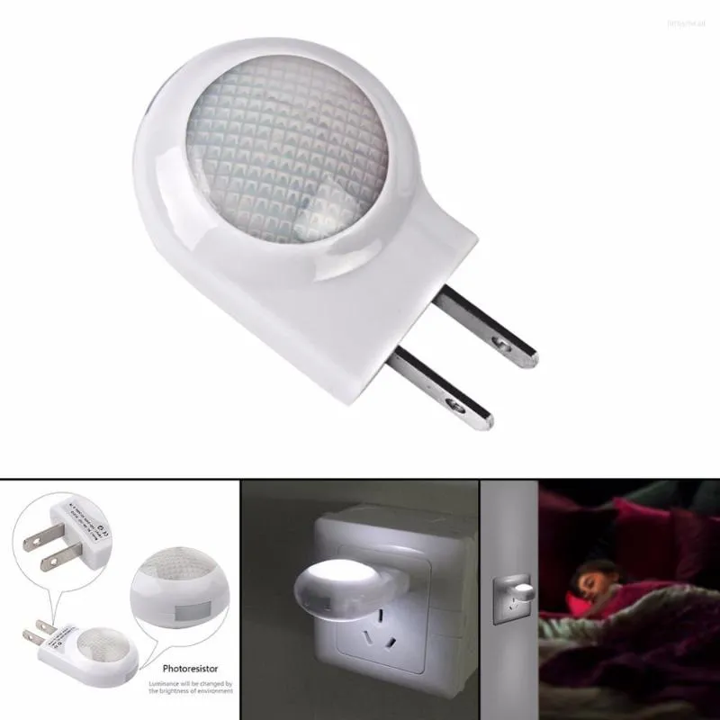 Luci notturne Mini LED Lumaca Spina UE/USA Luce automatica Lampada da parete con controllo del sensore incorporato per la cameretta dei bambini