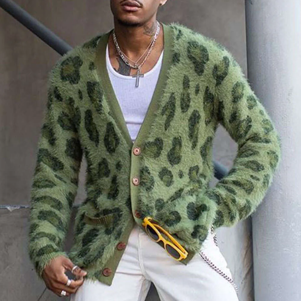 Men's V-neck buckle leopard print plush trend cardigan jacket 985820