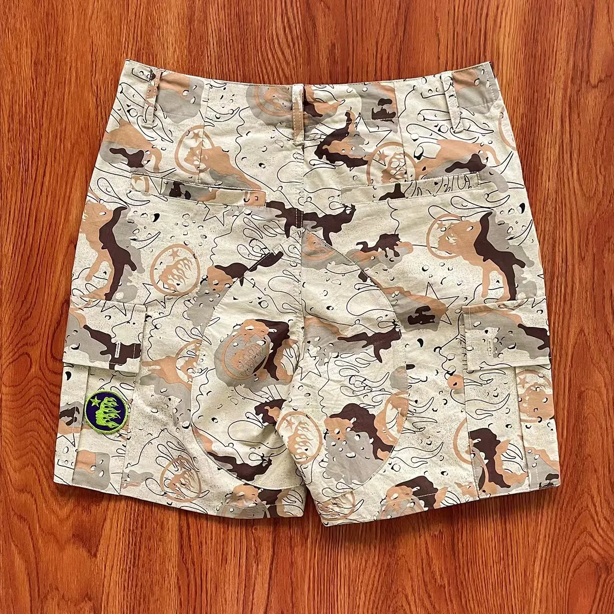 Hellstar – short pour hommes, vêtements de travail, camouflage, broderie imprimée, pantalon ample, Hip Hop, décontracté, fendu, Shorts pour femme