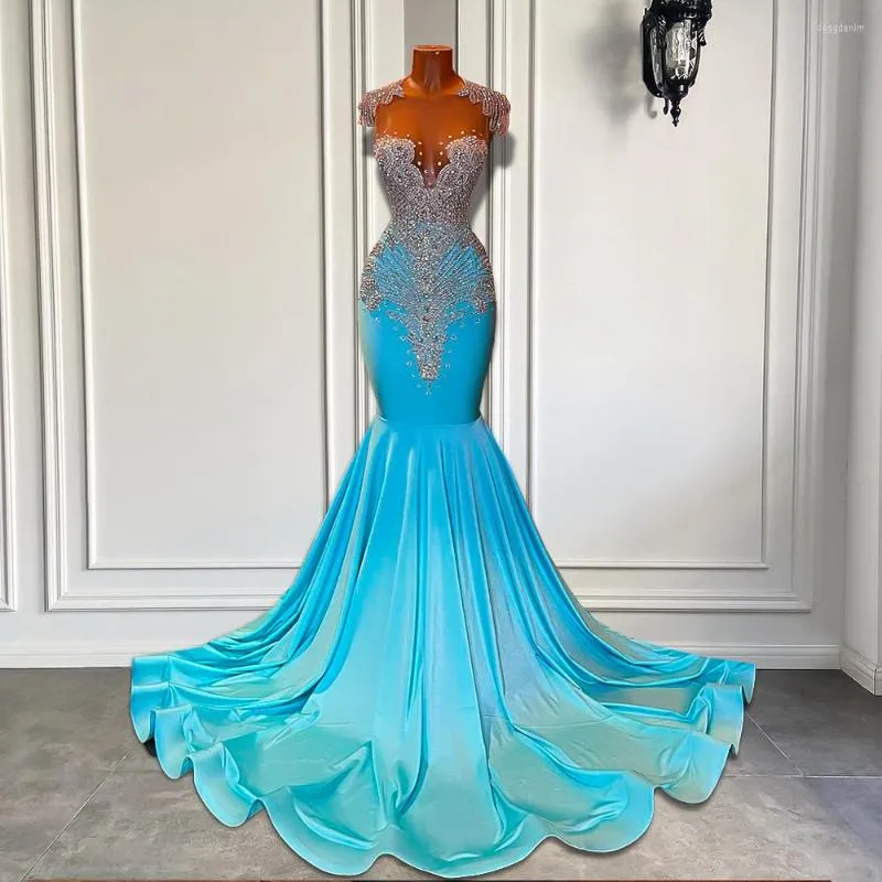 Party Dresses Long Sparkly Prom 2023 Sexig Sheer Top Luxury Diamond Light Blue Black Girls Mermaid Gala Gowns