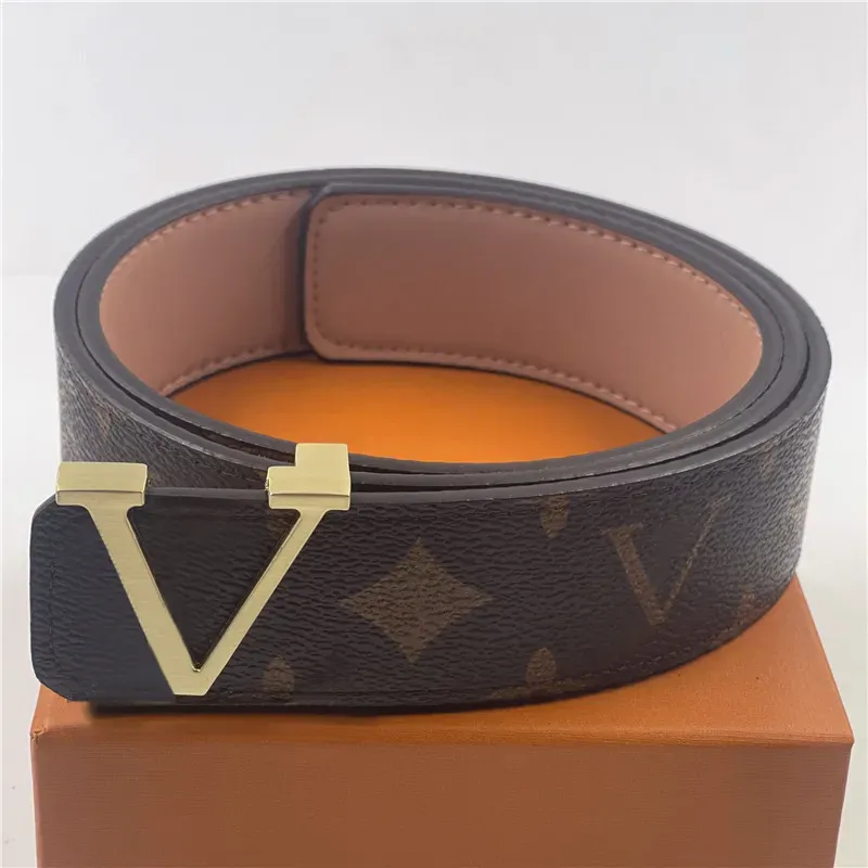 Luxury Cowhide Belt Elegant Women's midje Dekorativa bälte Brand Retro Classic Hardware Buckle Size Justerbar längd 90-110 cm 3,8 cm breda män Designers Bälten