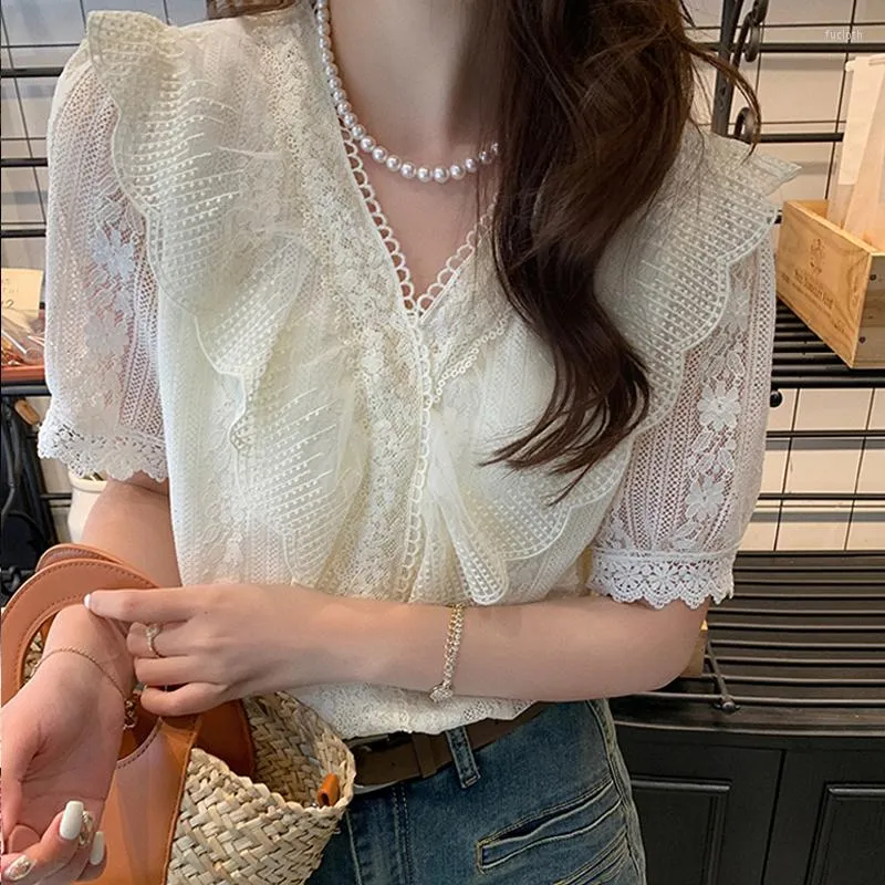 Kvinnors blusar Summer Ruffle Stitching V Neck Women Shirts Puff Short Sleeve Floral Lace Blouse Korean Elegant mode Tops Mujer 25356