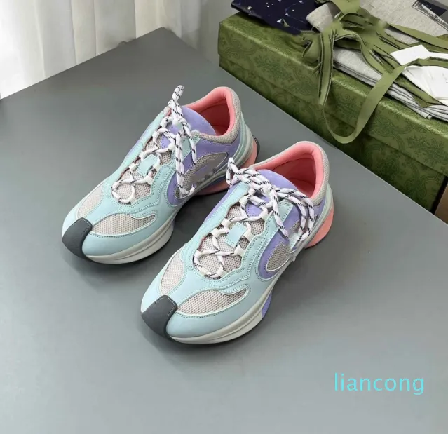 Autumn and Winter New Classic Ultra Light, Thin, and Breathable Women's Sports and Casual Shoes