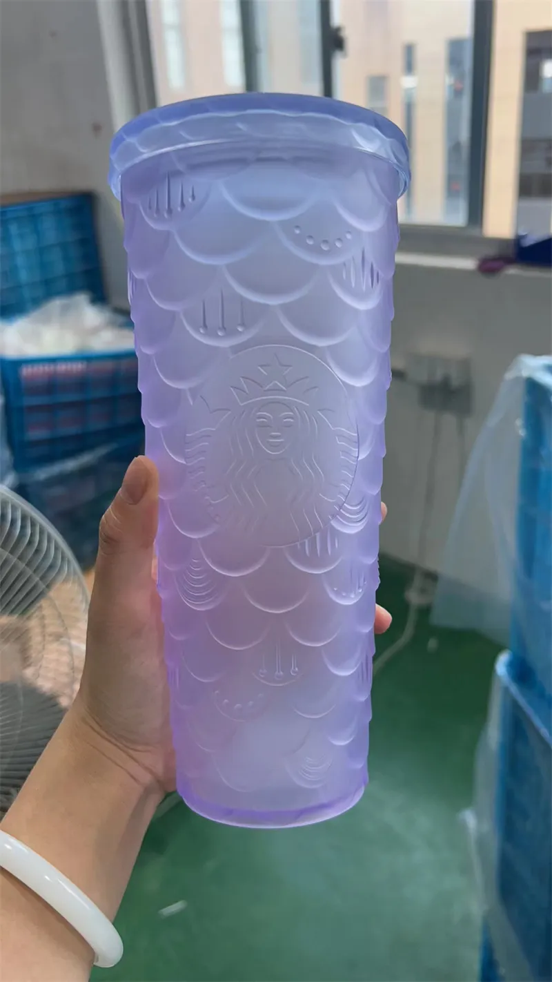 Новый 2023 Starbucks Tumblers 710 мл пластиковая кофейная кружка яркая бриллиантовая соломенная чашка Durian Durian Fish Scale Cups подарочный продукт S S