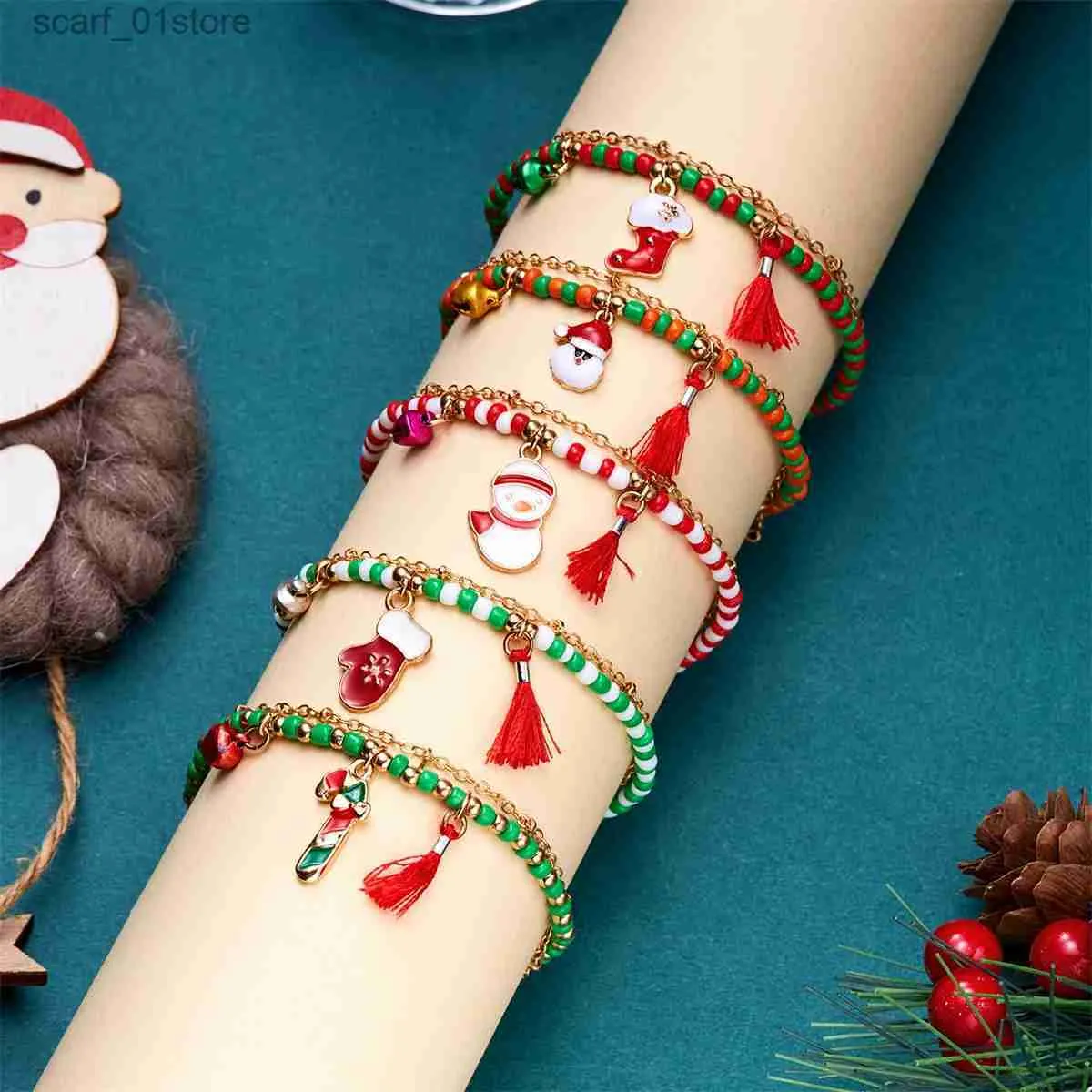 Chaîne Père Noël Bonhomme De Neige Rouge Gland Pendentif Bracelets Pour Femme Cloches De Noël Chaussettes GS Résine Perles Bracelet Nouvel An BijouxL231115