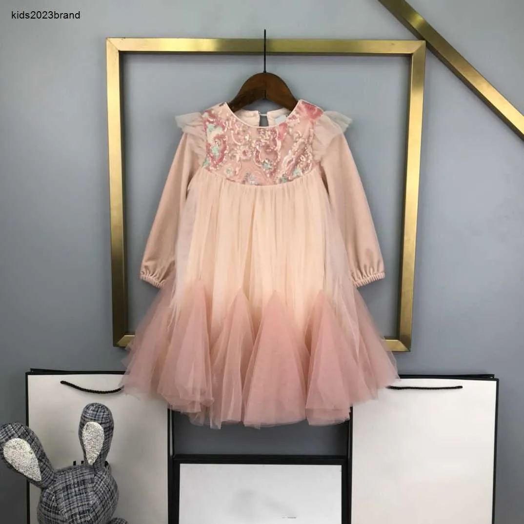 Nieuwe meisje jurk herfst kinderkleding Maat 100-150 Mesh stiksels rok ontwerp baby partydress designer Kind japon Nov15
