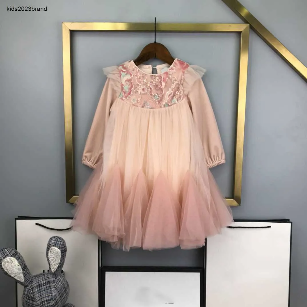 Nuevo vestido de niña, ropa de otoño para niños, talla 100-150, falda con costura de malla, diseño de vestido de fiesta para bebé, vestido de diseñador para niños Nov15