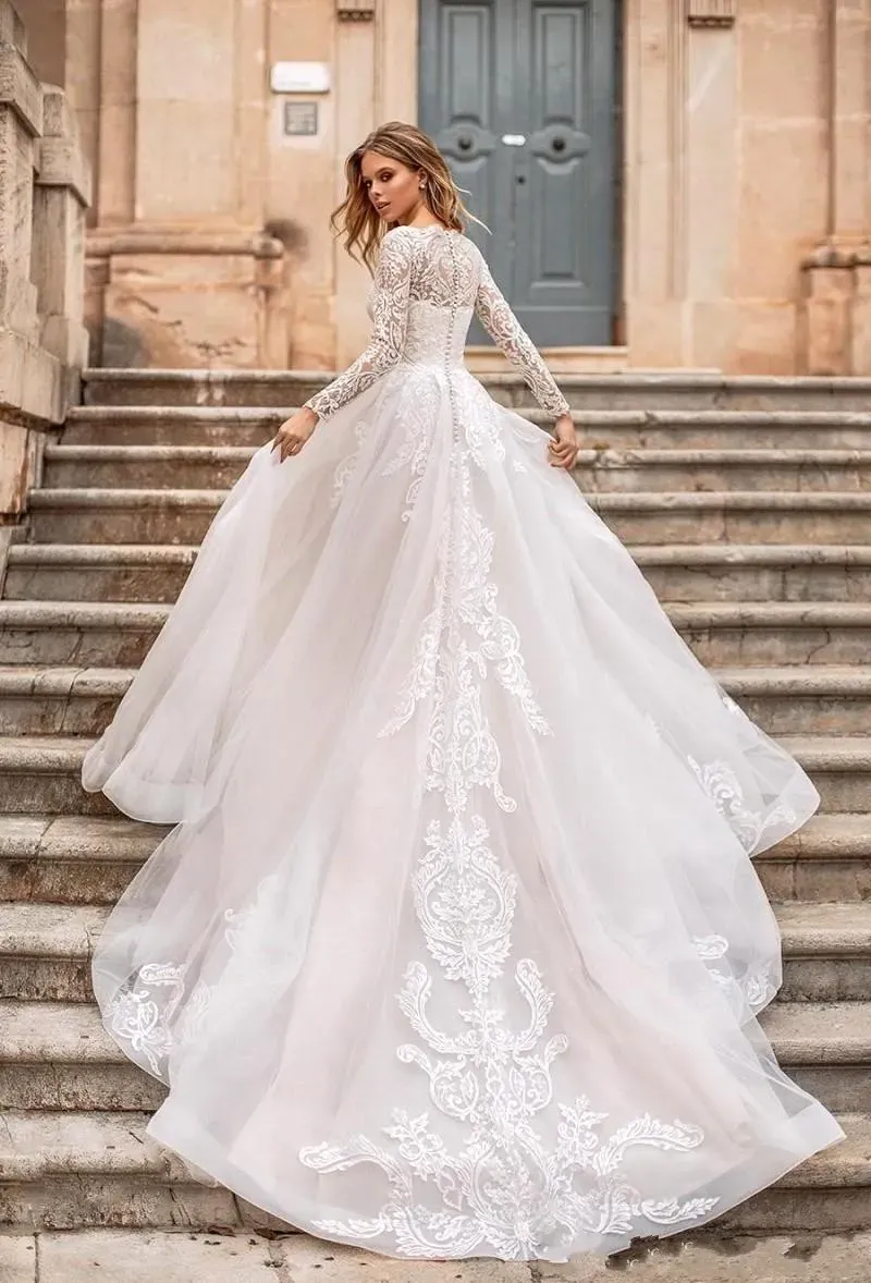 Prinzessin lange Särme Hochzeitskleid Eine Linie Tüll Brautkleider Chapel Zug Spitze Applikationen Designer Kollektion Kleider Mitte gemacht