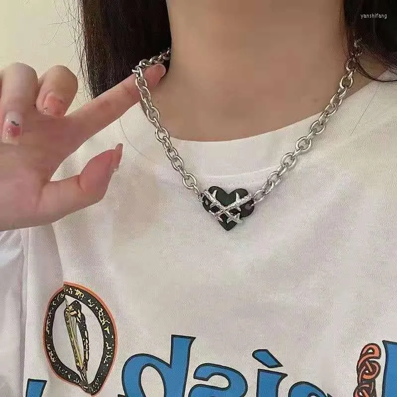 Anhänger Halsketten Koreanische Dornen Liebe Für Frauen Punk Vintage Metall Dicke Kette Kurze Halskette 2023 Weibliche Y2K 90er Jahre Geschenke