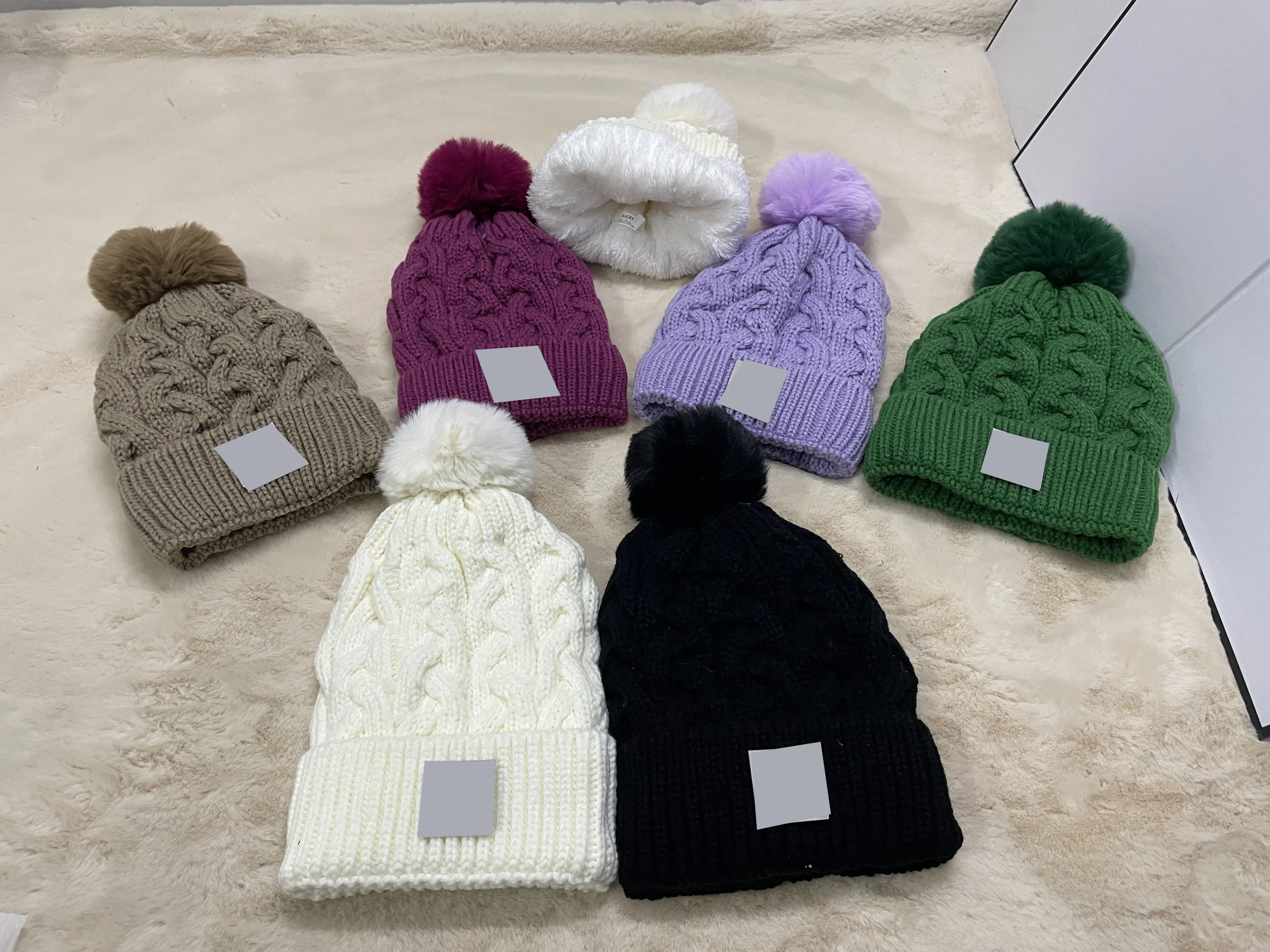 1st Winter Woman Christmas Hats Man Travel Fashion Vuxen Twist Beanies Skallies Chapeu Caps Cotton Ski Cap Girl Warm Hat Håll varm intensifiering 6Color