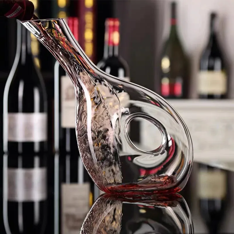 Strumenti da bar Decanter per vino Aeratore in cristallo Soffiato a mano in vetro senza piombo Smussato a forma di lumaca Accessori regalo di design 231114