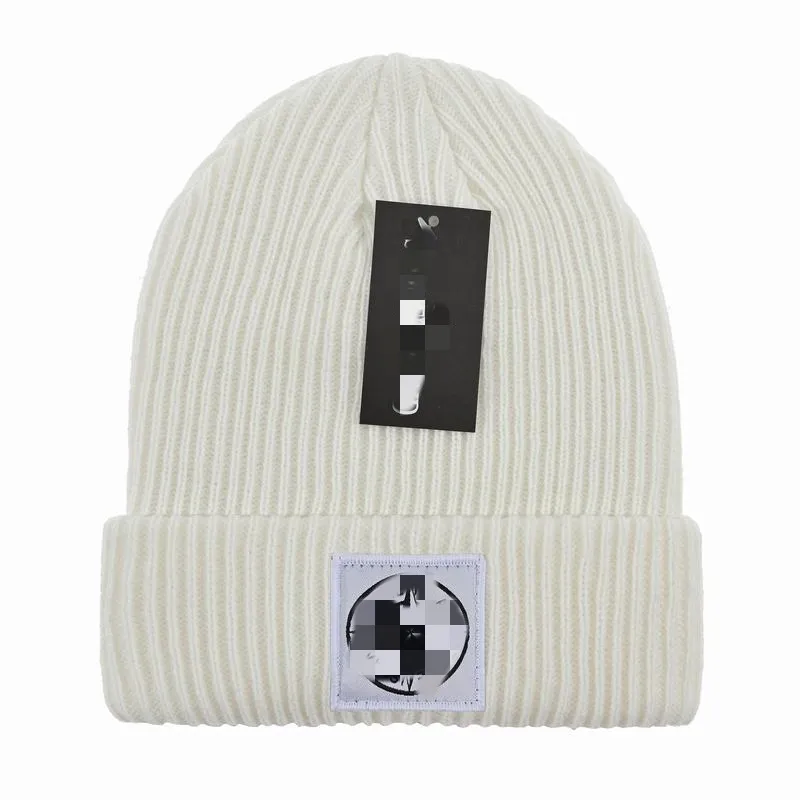 New Fashion Designer beanie Men's and women's hat fall/winter thermal knit hat ski brand bonnet High Quality plaid Skull Hat Luxury warm cap A-3