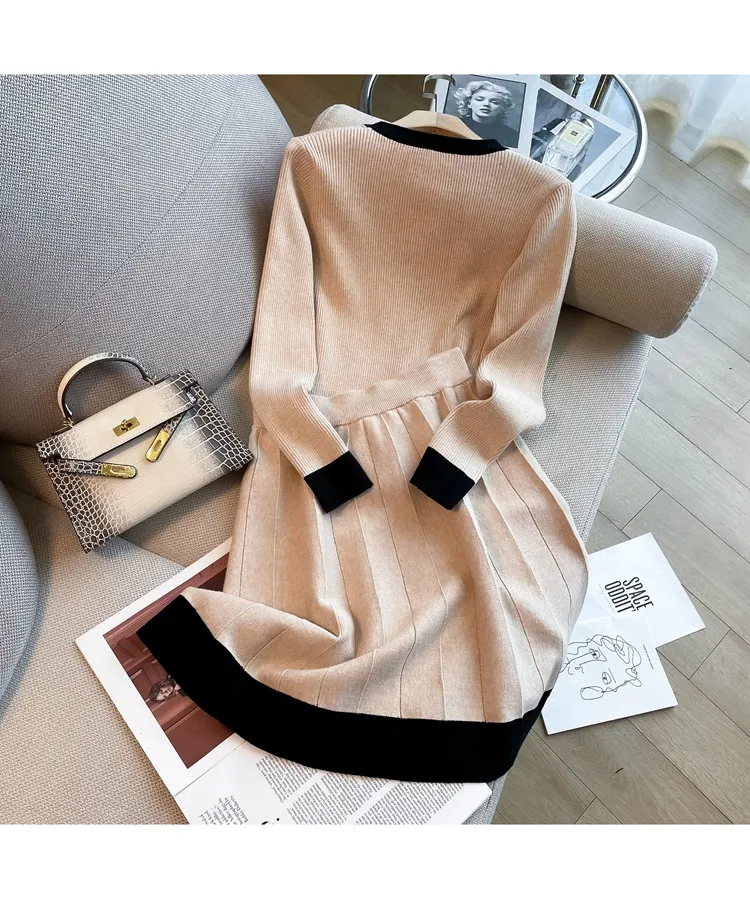 Two Piece Dress Fashion Women V Neck Hit Color Knitted Golden Single Breasted Loose Cardigan Two Piece Set High Waist A Line Skirt Suit Female2023