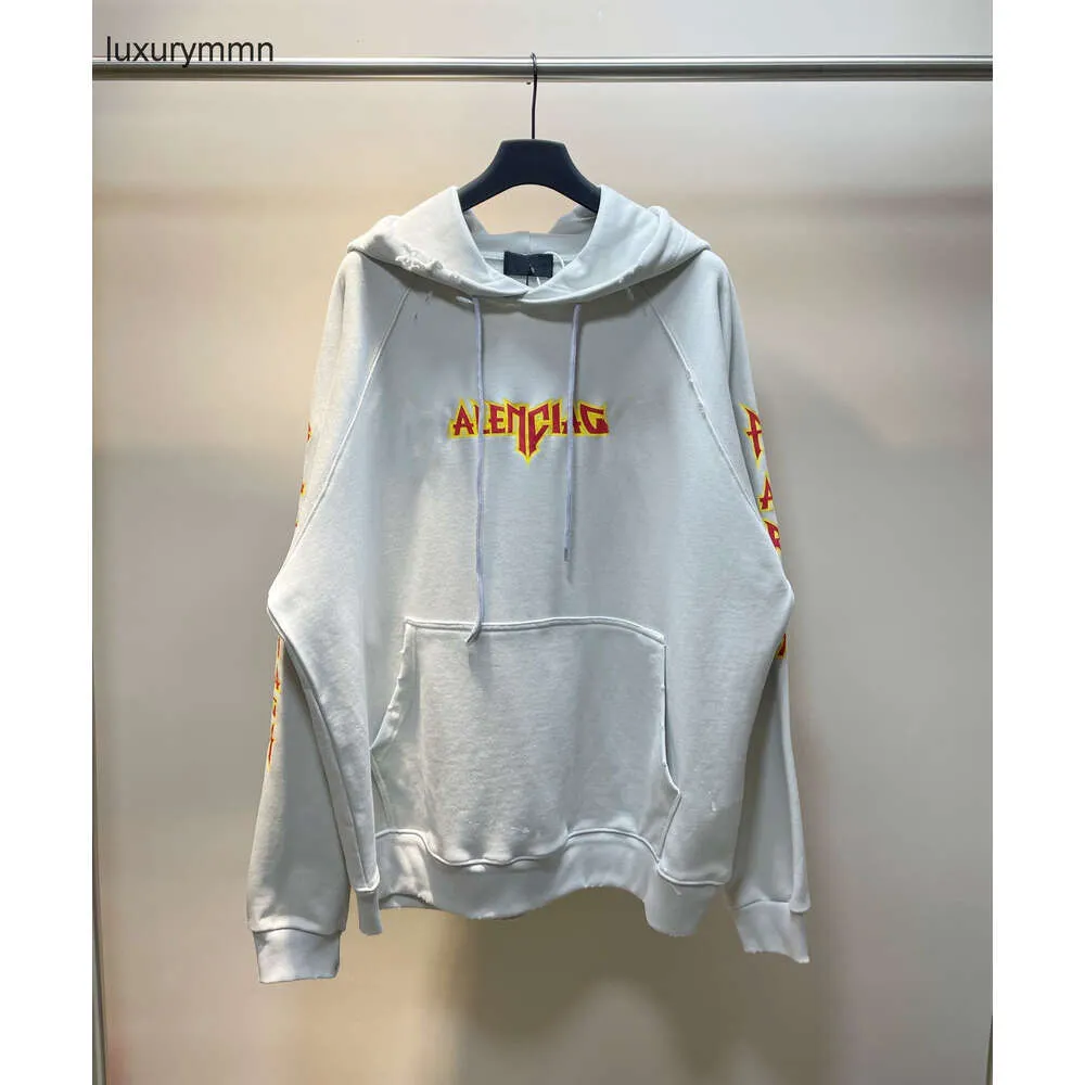 Balencigs Sweat à capuche de mode Sweat à capuche pour hommes Pulls de haute qualité B Family Print Split Encre éclaboussée à capuche avec impression déchirée sur le devant et les bras gauches SI3J