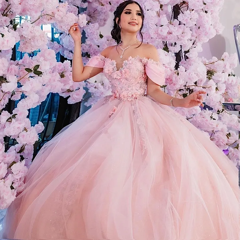 Pink Sweetheart Princess Quinceanera klänningar persika från axeln 3d blommor kristallpärlor snörning korsett prom söta 16 vestido de 15 anos