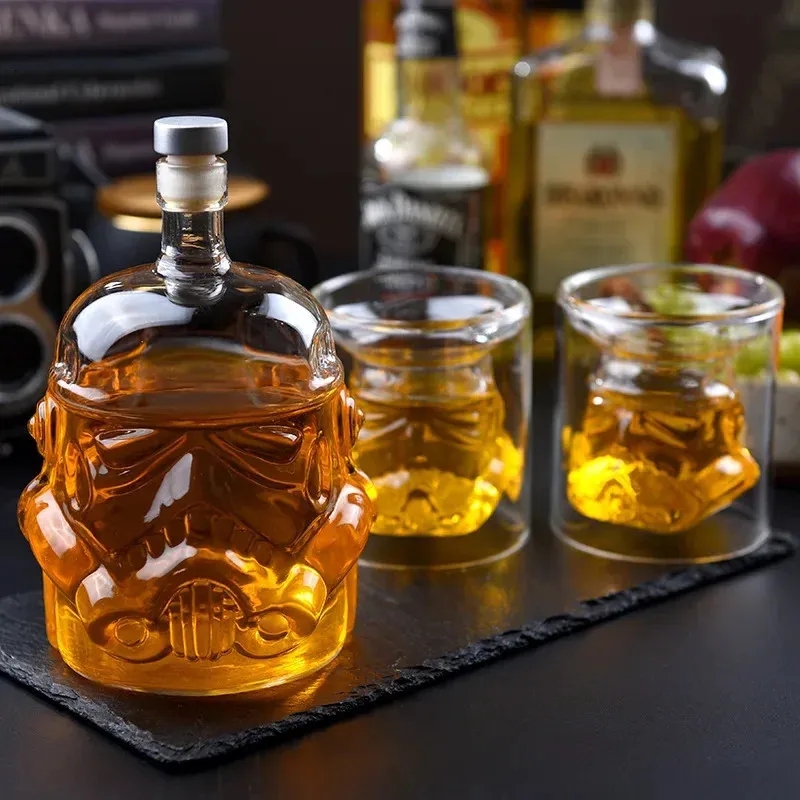 Bicchieri da vino Tazza trasparente con teschio Storm Trooper Decanter Soldato bianco Brocca in vetro Bottiglia di liquore Whisky Brandy Vodka 231114