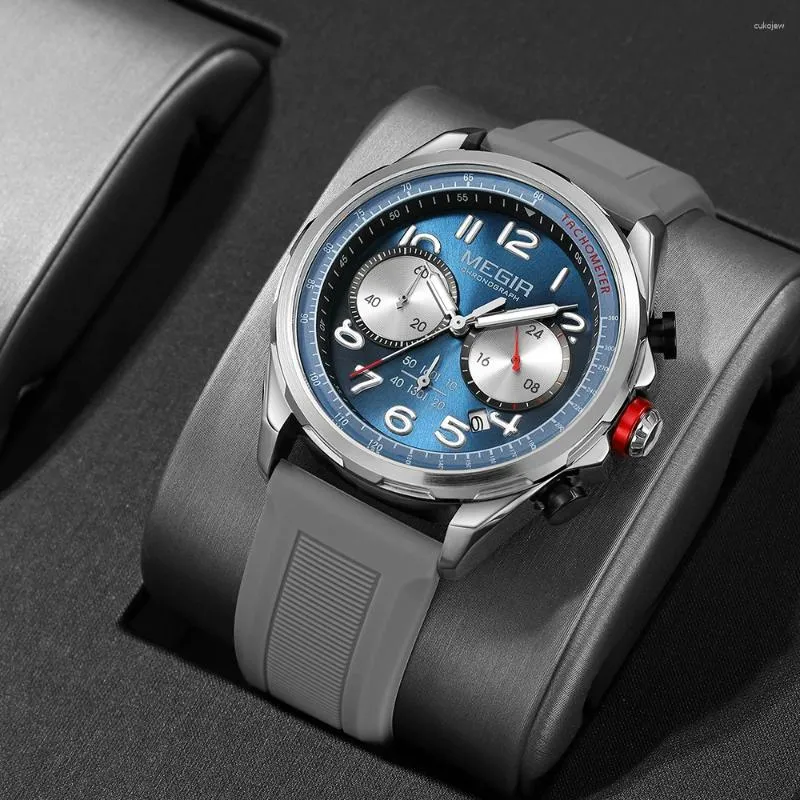 Relógios de pulso MEGIR Sports Chronograph Watch para homens Silicone Strap À Prova D 'Água Moda Mens Relógios Top Data Quartz