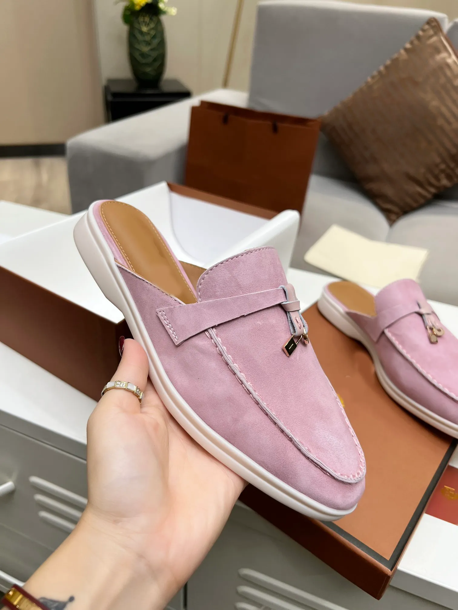 2024 Women s casual shoes LP loafers flat low top suede Cow leather oxfords Piana Moccasins summer walk comfort loafer slip on loafer rubber sole