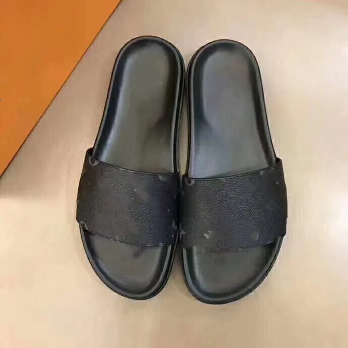 Sandały designerskie mężczyzn Slipper Men Slajes Wbrzeża Brązowa skórzana sandałka damska wysokie obcasy buty męskie 38-45 18