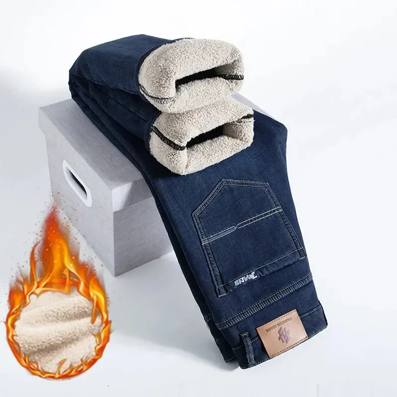 Мужские джинсы 2024, зимние теплые тонкие утолщенные эластичные флисовые прямые шерстяные черные, синие деловые повседневные модные брюки 231116