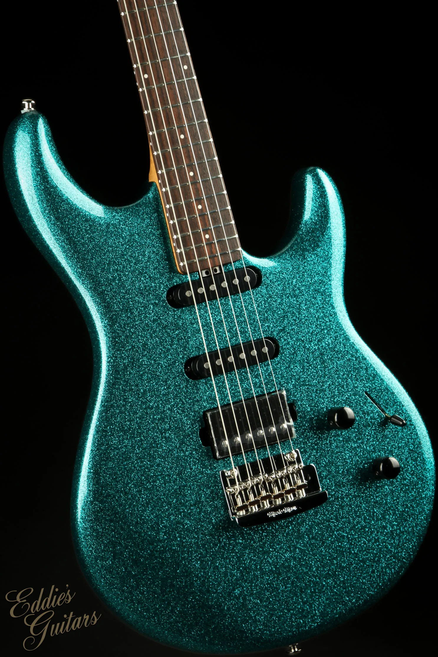 Rare Music Man USA Luke III HSS Ocean Sparkle Guitare électrique Chine Tremolo Bridge Double Corps Pan Coupé Micros Passifs Boîte de Batterie 9V Matériel Chromé