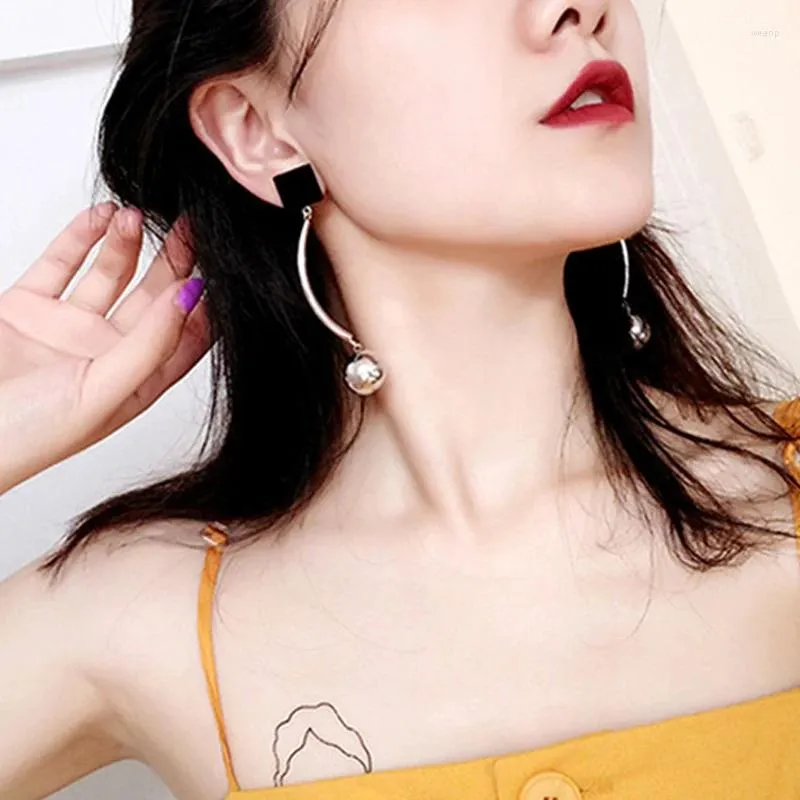 Dangle Küpe Punk Siyah Kare Ark Metal Top Kadınlar için Partisi Moda Takı Aretes de Mujer