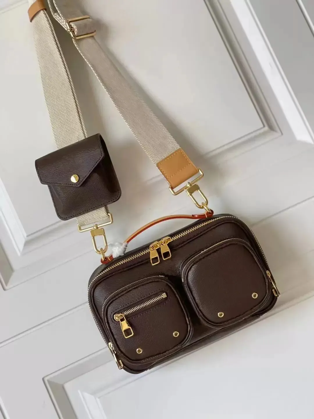 Mode crossbody väska designer plånbok ny våg lyxig flerficka väska kamera väska klassisk duk med bred band messenger väska